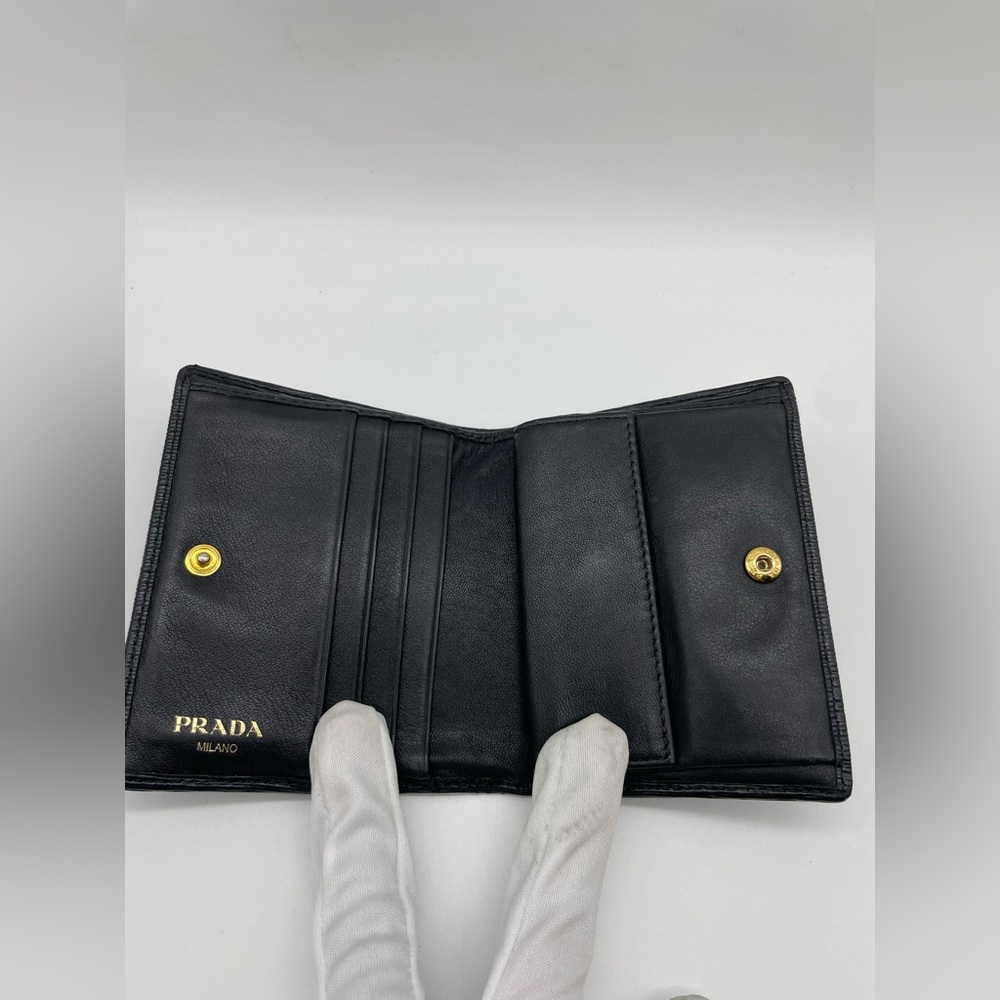 Prada Black Leather Wallet - Picture 5 of 10